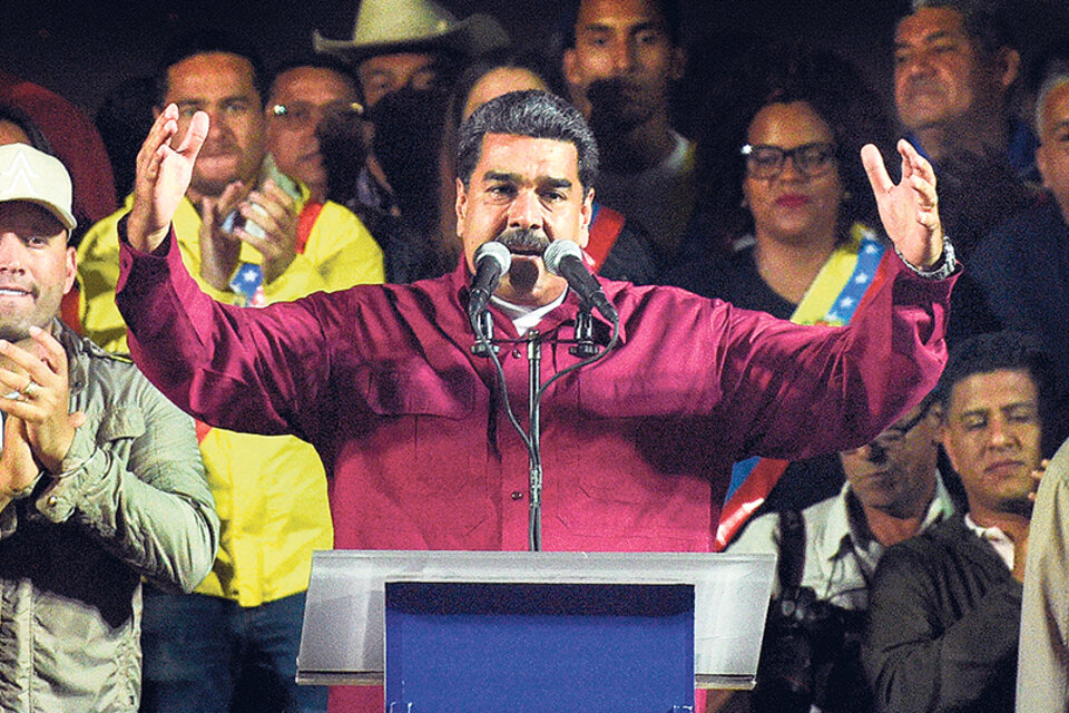 “Voy a responder a la confianza que me dio el pueblo”, resaltó Maduro durante la noche del domingo.