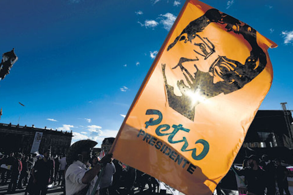 Simpatizantes de Gustavo Petro, candidato de Colombia Humana, participan en un acto de campaña esta semana en Bogotá. (Fuente: AFP)