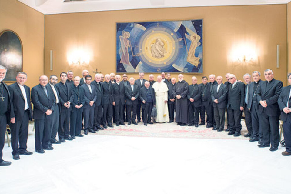 Francisco se reunió varias veces esta semana con los 34 obispos chilenos en el Vaticano. (Fuente: AFP)