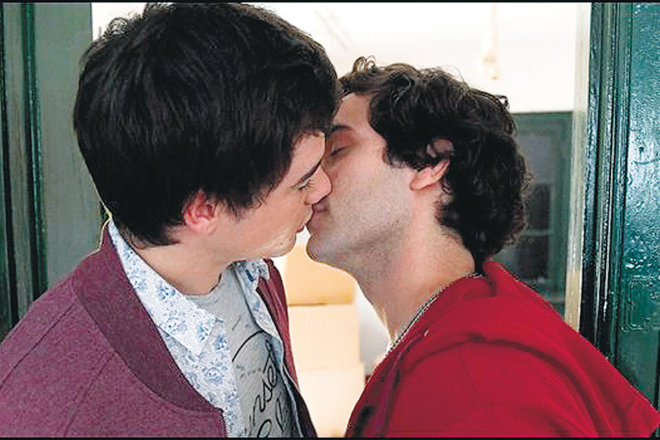 Telenovelas: Después de los besos gays… ¿qué más hay? Besos gays.