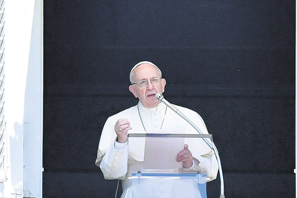 El papa Francisco con críticas a la concentración mediática.