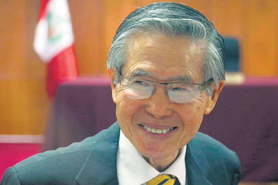 Fujimori aparece sonriendo en esta imagen de 2015, pero ahora podría volver a la cárcel. (Fuente: EFE)