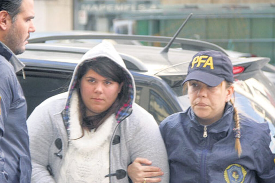 Julieta Bonanno fue trasladada por la Federal a la espera de declarar ante un juez de Campana. (Fuente: Télam)