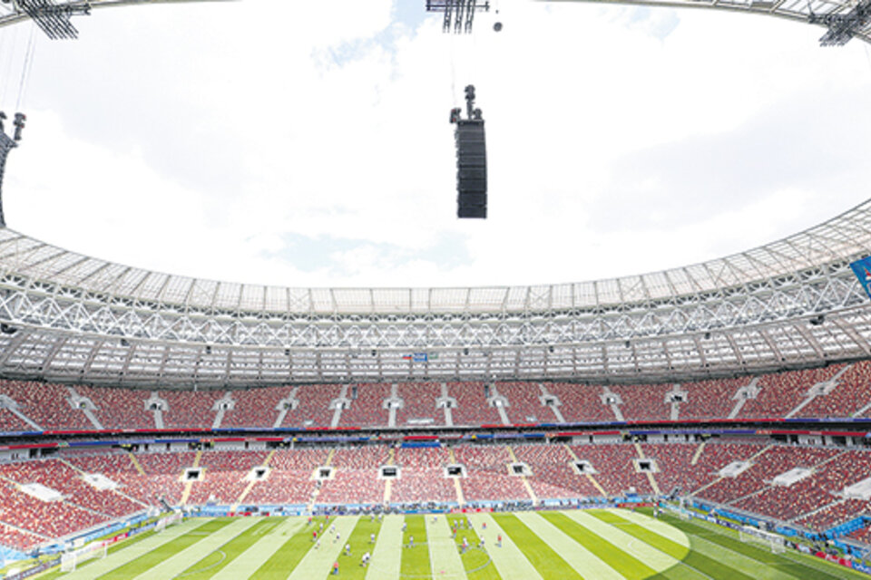 El estadio de Luzhniki, en Moscú, será la sede de la fiesta y del partido inaugural. (Fuente: EFE)