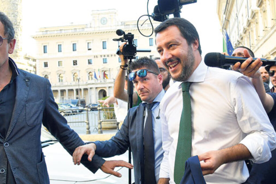 Salvini marca la cancha a los migrantes