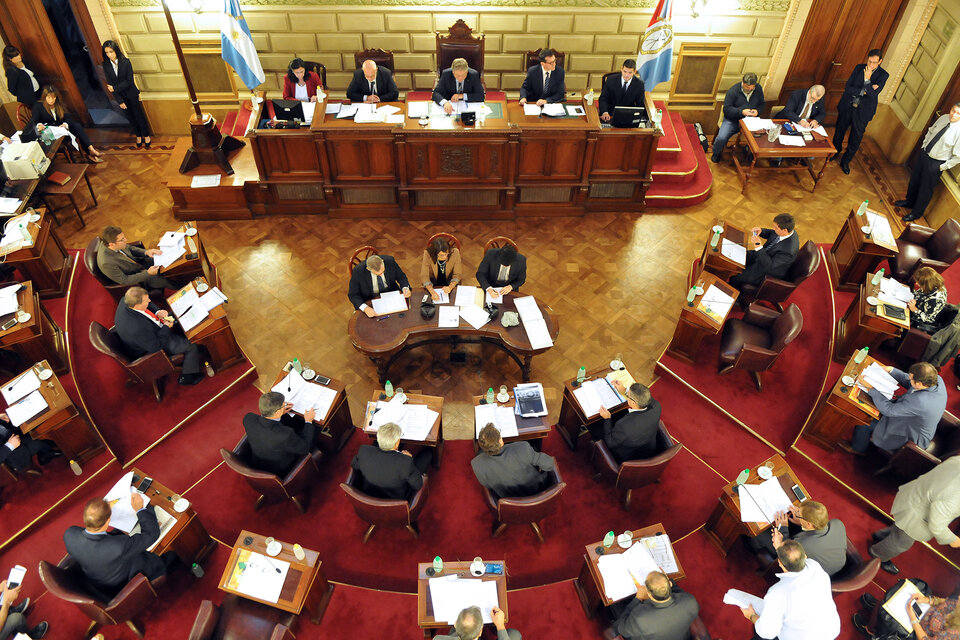 La emergencia tarifaria saldrá este jueves en el Senado. Además, ponen la lupa en los costos de la EPE. (Fuente: Eduardo Seval  )