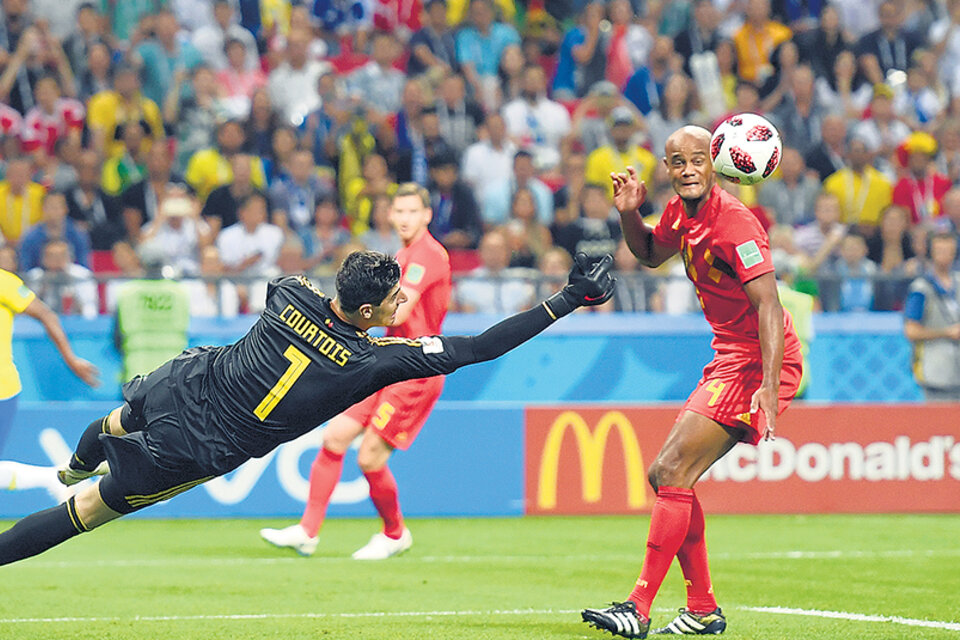 Courtois, el artífice de la histórica eliminación de Brasil a manos de Bélgica. (Fuente: AFP)