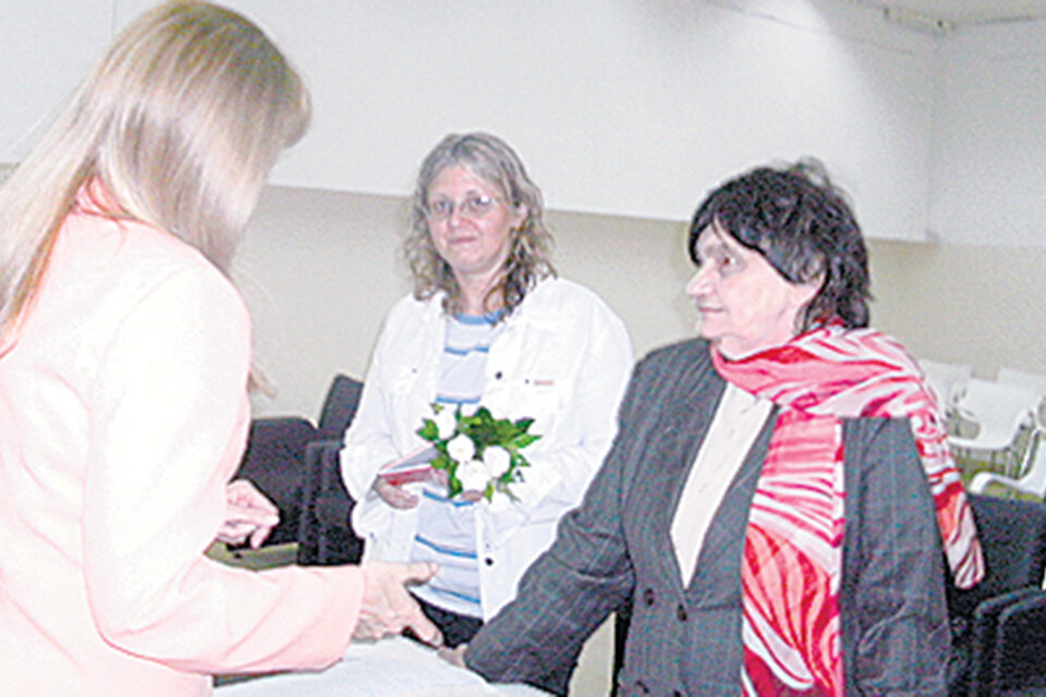 Adriana Carrasco y Martha Ferro dando el sí en noviembre de 2010.