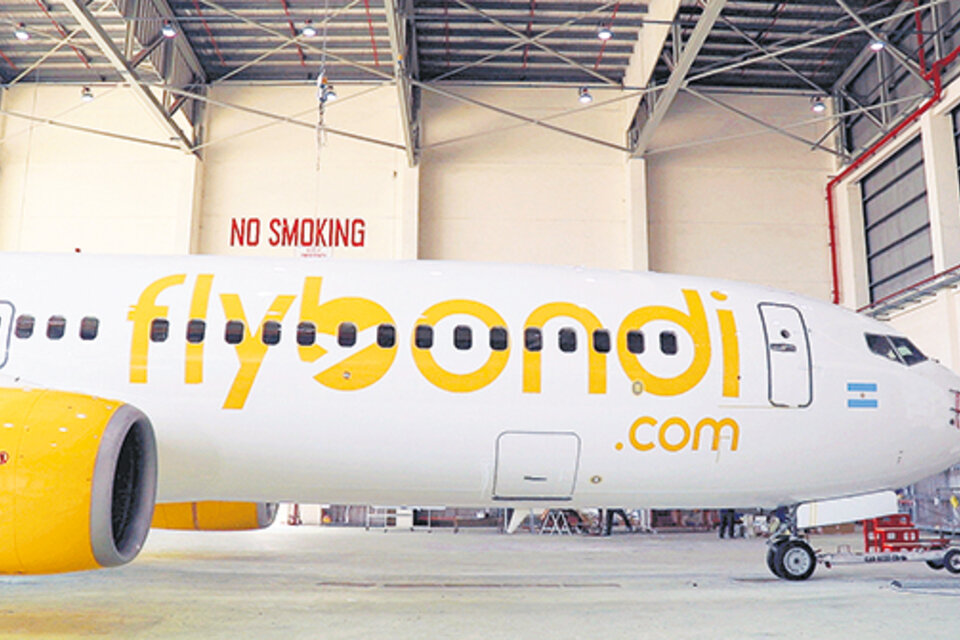 Flybondi comenzó este año sus operaciones con tres unidades que tenían hasta dos décadas de servicio. (Fuente: NA)