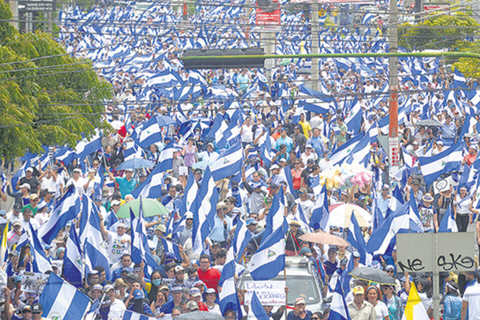 Miles marcharon ayer en Managua exigiendo al gobierno el cese de la represión.