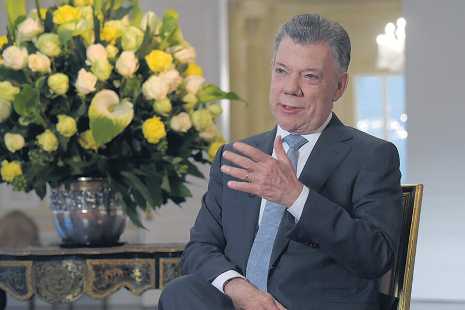 En el Palacio de Nariño, Santos concedió ayer una de sus últimas entrevistas como presidente. (Fuente: AFP)