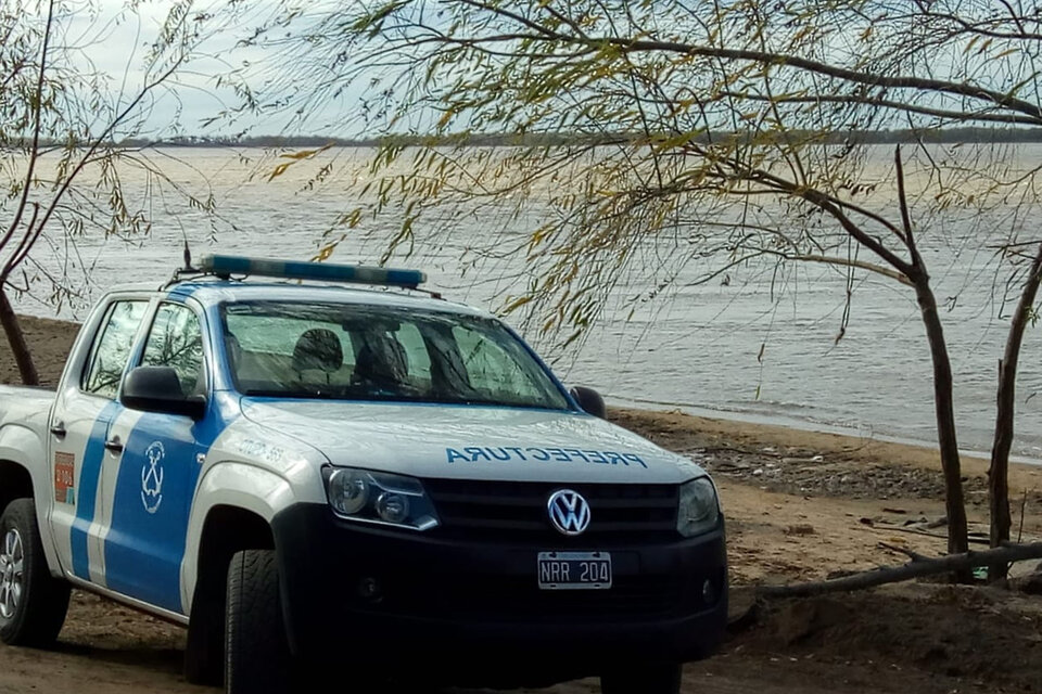 La Prefectura mantiene los rastrillajes en el río Paraná. (Fuente: Arroyo diario)