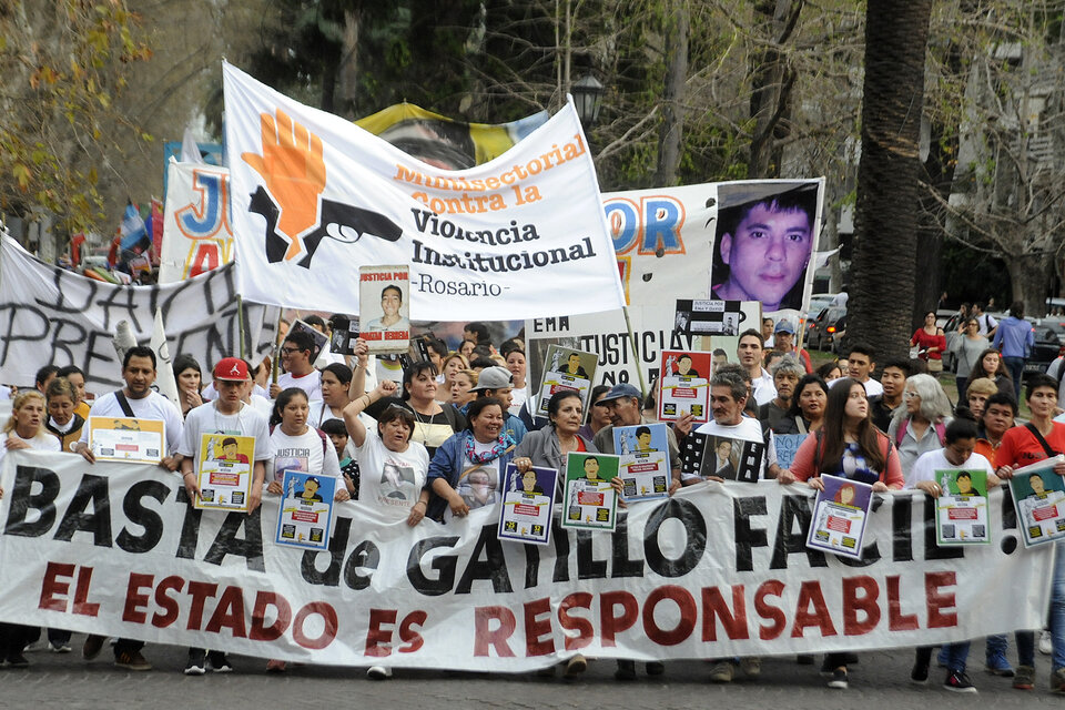 Quienes defienden a víctimas de violencia institucional repudiaron lo dicho por Pullaro. (Fuente: Alberto Gentilcore)