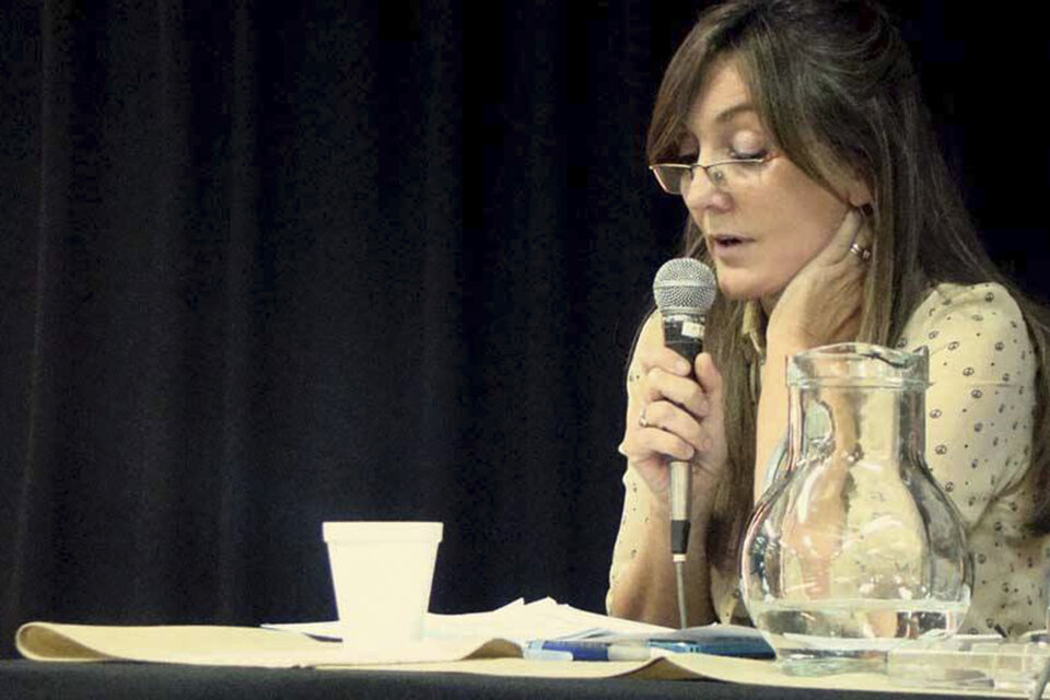 Contreras participó en “Discusiones sobre el realismo en la narrativa argentina contemporánea”.