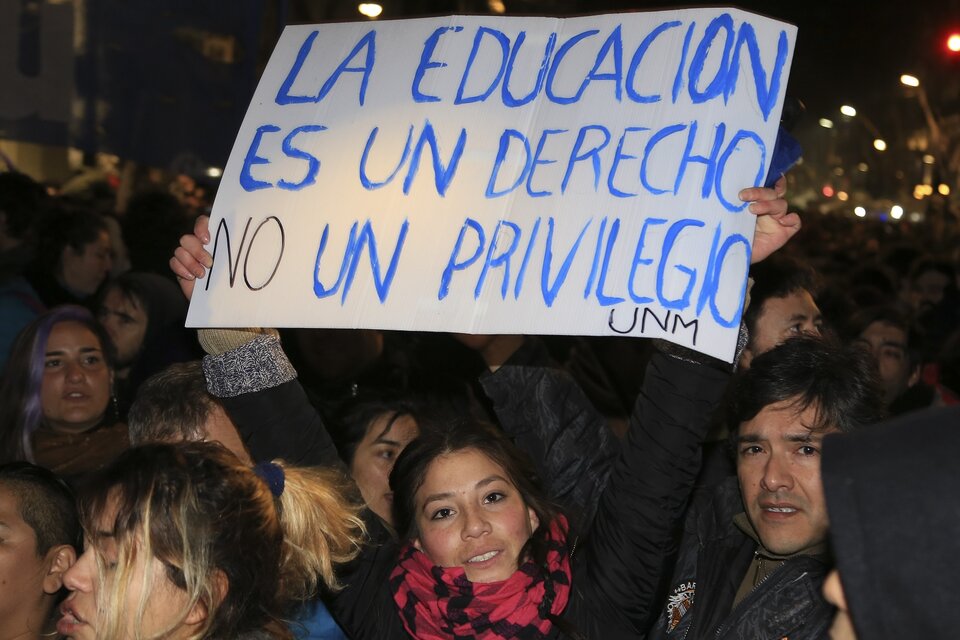 En su conjunto, las universidades públicas argentinas tienen una población mayor a la de casi todas las provincias. (Fuente: Marcelo Capece / NA)