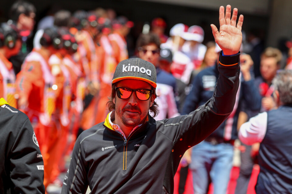 Alonso se va de la Fórmula 1 con los títulos mundiales de 2005 y 2006. (Fuente: EFE)