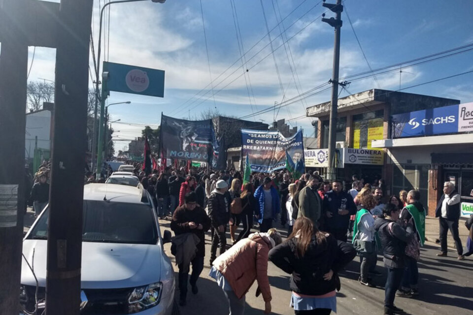 Las calles de Moreno fueron ganadas por el reclamo tras la tragedia. (Fuente: Twitter @GustavoLappano)
