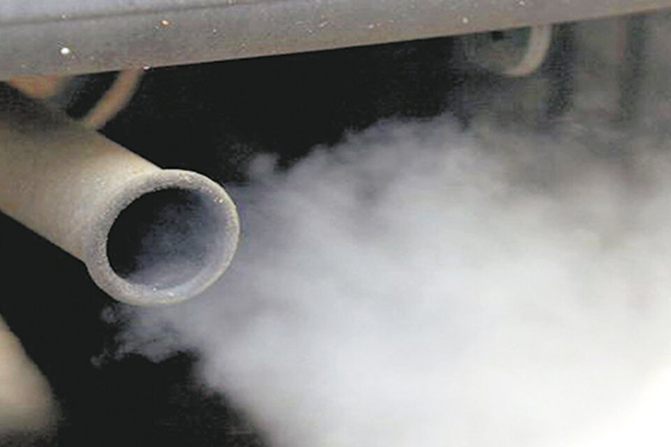 La reducción de controles a la emisión está impulsada por la industria automotriz.