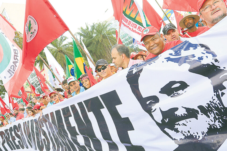 Simpatizantes de Lula y de la democracia en Brasil obtuvieron una victoria ayer con el pronunciamiento de la ONU.