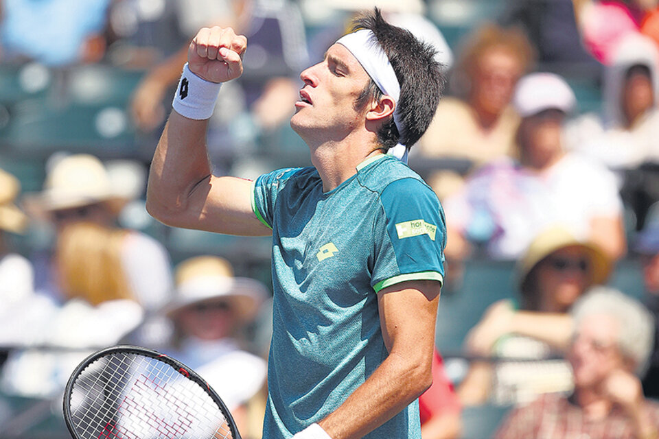 Mayer necesitó más de dos horas y tres sets para completar su debut victorioso. (Fuente: AFP)
