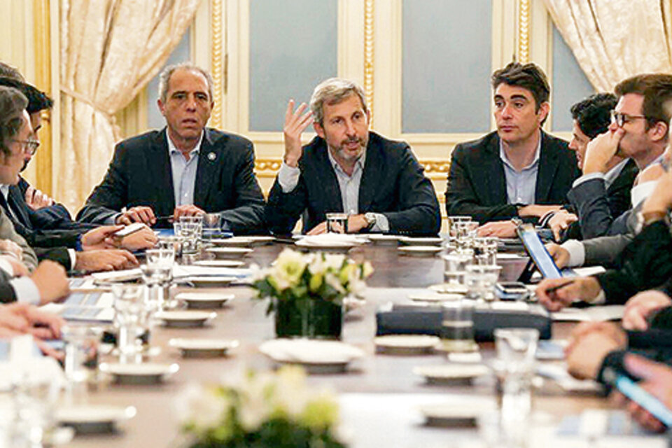 El ministro Rogelio Frigerio se reunió con los ministros de Economía de todas las provincias. (Fuente: NA)