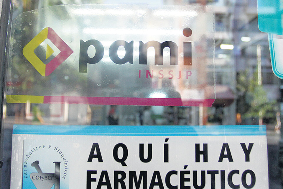El PAMI mantiene una deuda con las farmacias platenses que llevó a la suspensión de la venta de medicamentos. (Fuente: Leandro Teysseire)