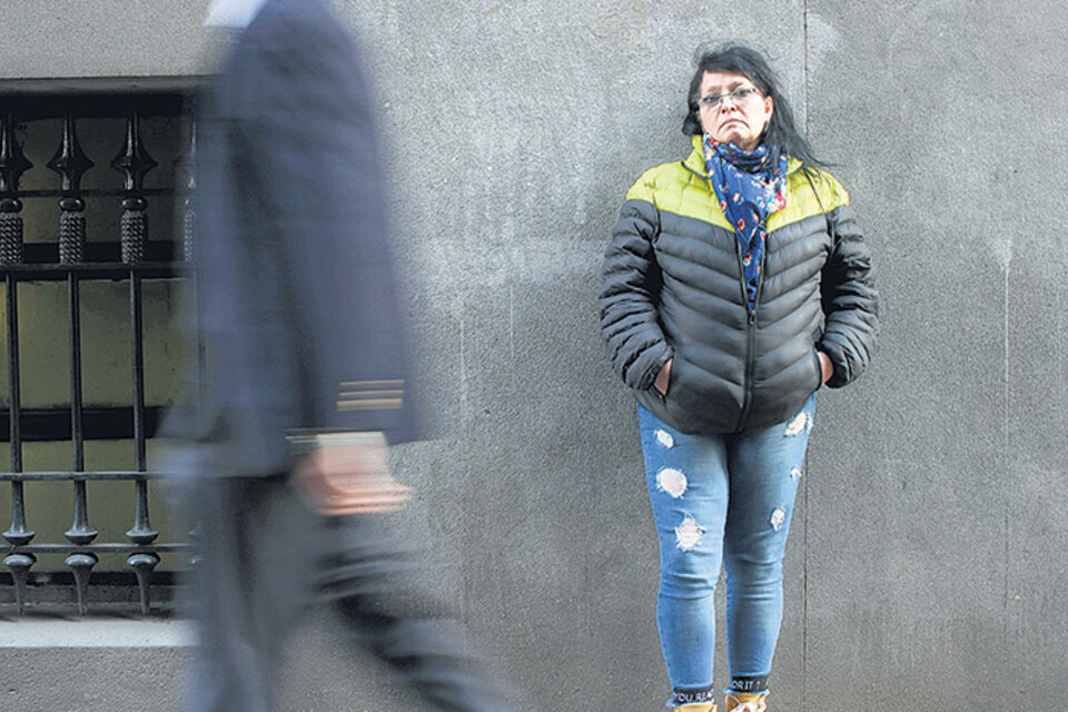 Marcela Castro y su lucha por conseguir una casa para su familia. (Fuente: Leandro Teysseire)