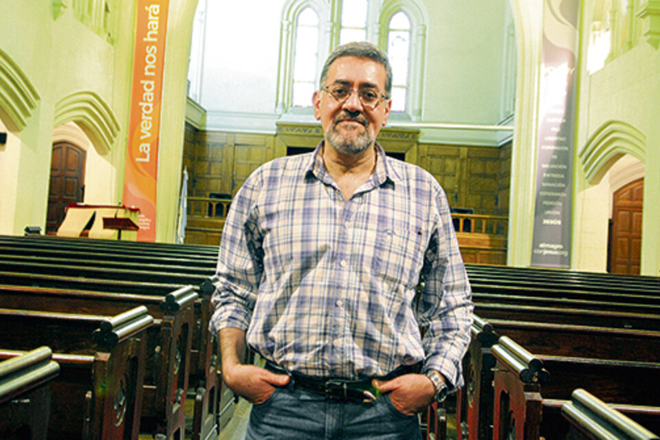 El pastor Leonardo Félix, de la Iglesia Metodista Central.