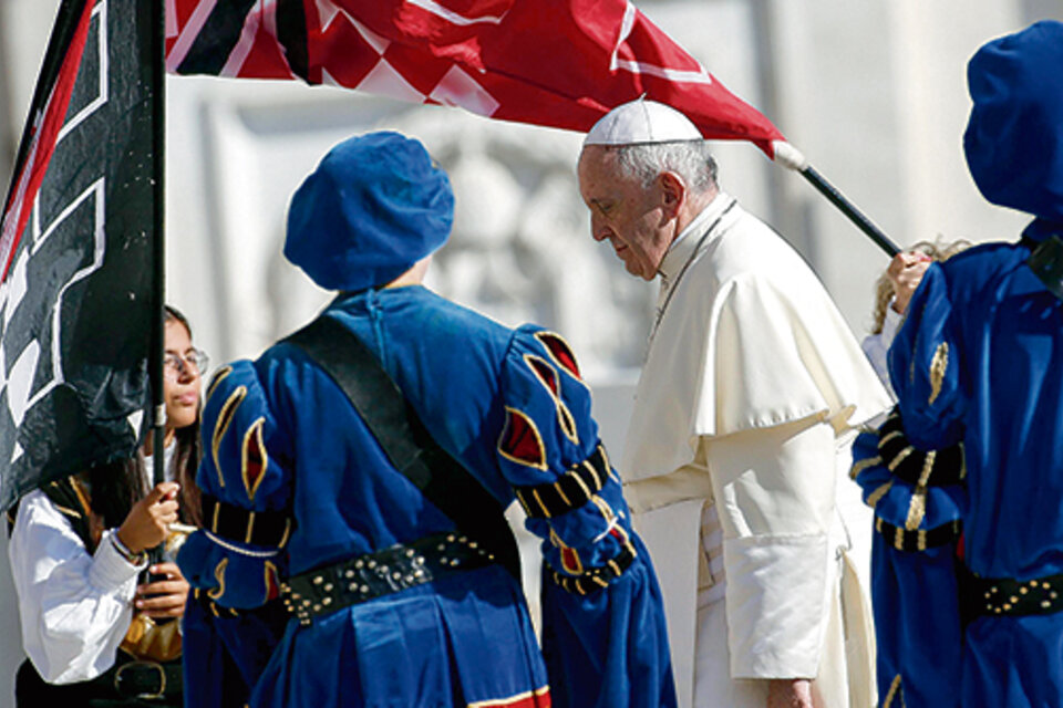 Antes del encuentro en Roma el Papa tendrá consultas directas con los obispos sobre la pederastia.