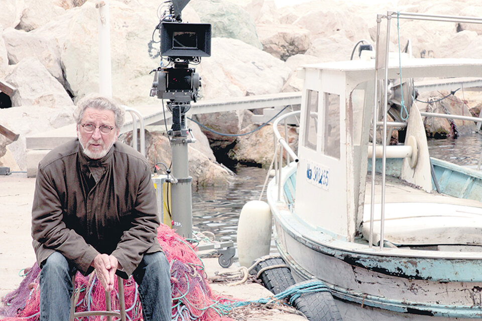 Robert Guédiguian durante el rodaje de La casa junto al mar.