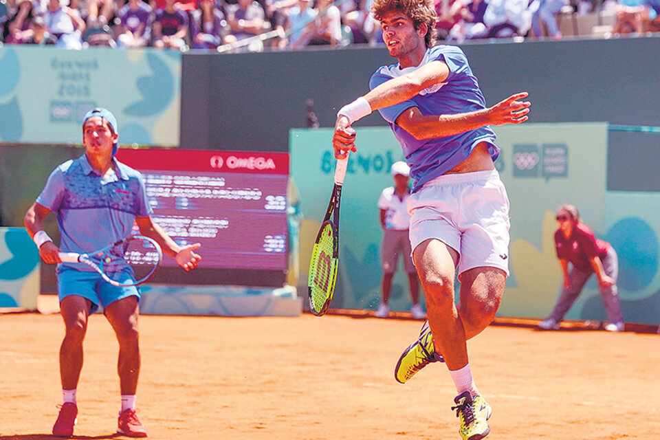 La dupla argentina de tenis se consagró en el mítico Buenos Aires. (Fuente: NA)