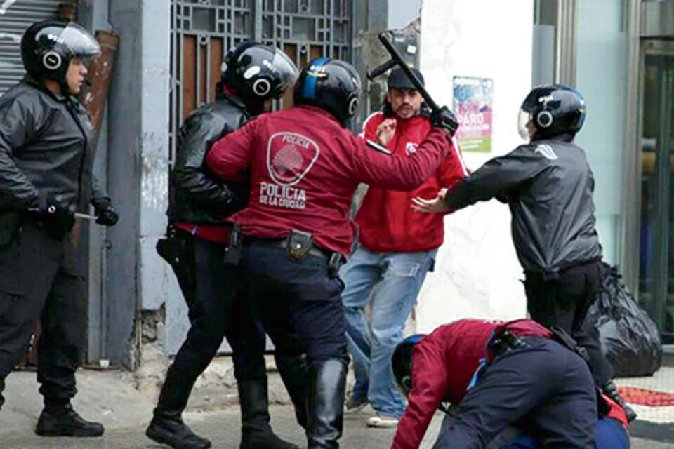 Los militantes de La Poderosa fueron detenidos a diez cuadras del Congreso. (Fuente: Gentileza La Garganta Poderosa)