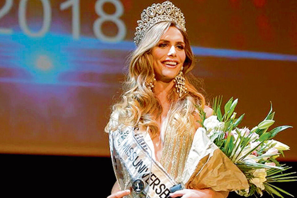 Angela Ponce representará a España en el concurso Miss Universo.