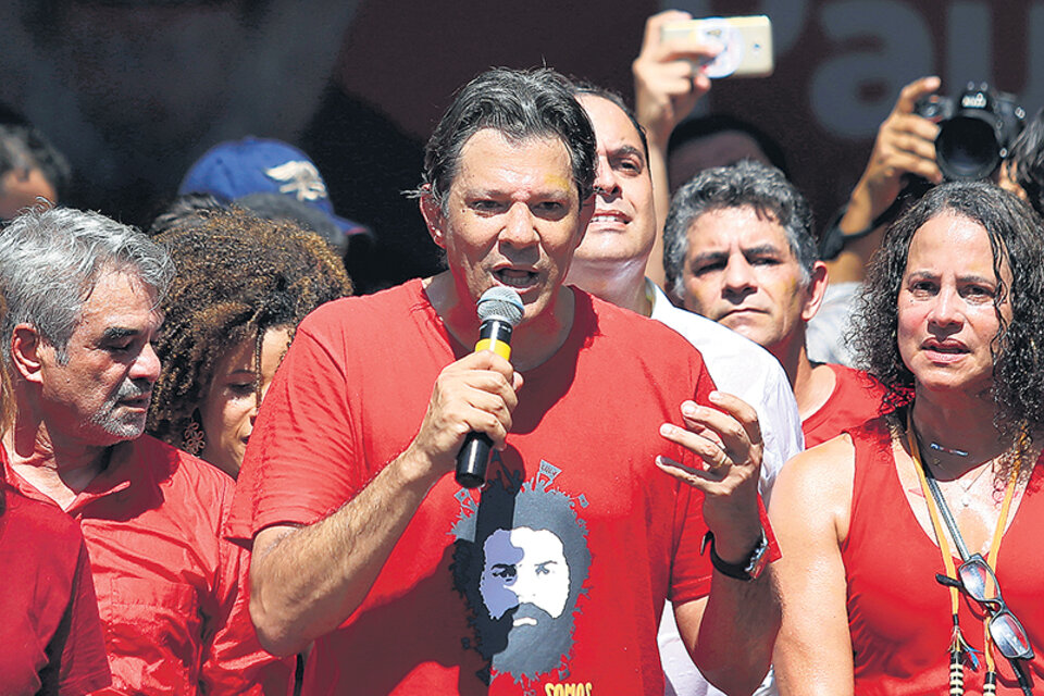 El candidato Fernando Haddad creció aceleradamente en los sondeos. (Fuente: AFP)