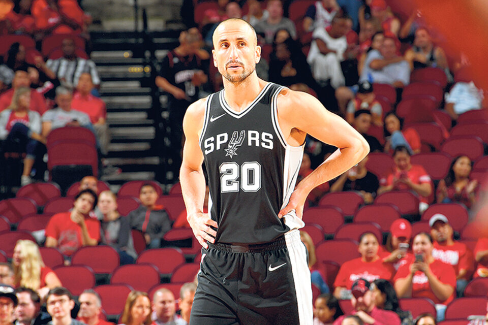 Emanuel Ginóbili lució la número 20 de los Spurs durante 16 años. (Fuente: AFP)
