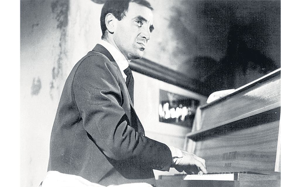 Charles Aznavour en Disparen sobre el pianista (1960), de François Truffaut.