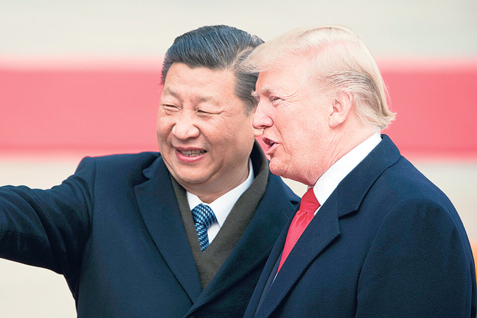 Trump y Xi Jin Ping, actores principales de una película que el gobierno argentino mira por la pantalla.