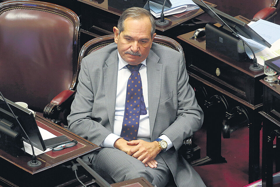 José Alperovich se sumó a los críticos a los manejos de Miguel Angel Pichetto en el Senado. (Fuente: NA)
