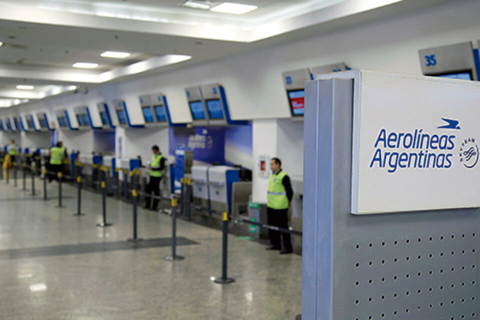 El lunes no habrá actividad en los vuelos de Aerolíneas Argentinas.
