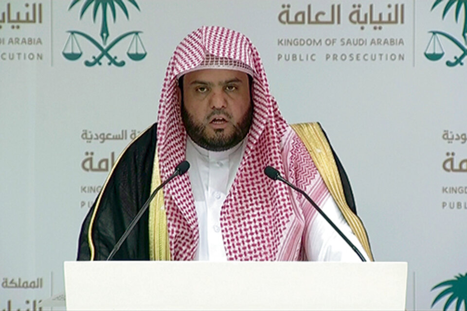 El fiscal general adjunto saudí Ahalaan al Shalaan anuncia las imputaciones en Riad. (Fuente: AFP)