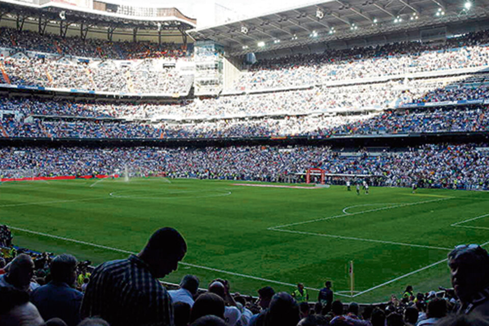 En la elección del estadio del Real Madrid fueron decisivos los intereses económicos.