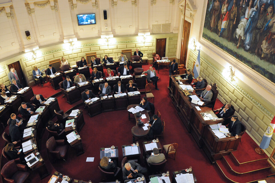 La Legislatura recibió del Ejecutivo una lista de 34 asuntos para tratar fuera de período.