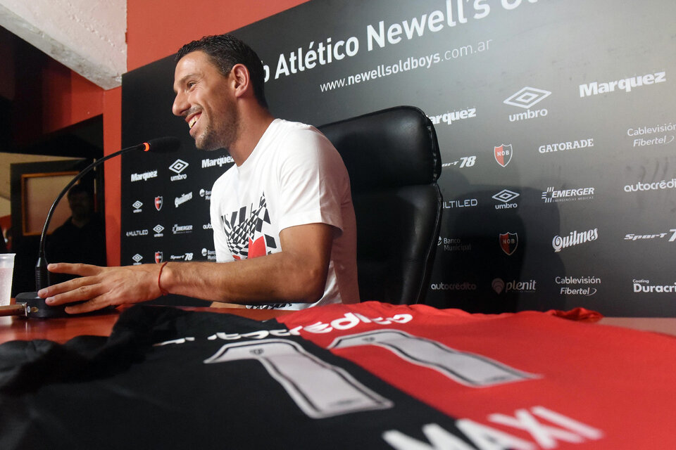 Como cada vez que se trata de su club, Maxi se mostró emocionado por volver a Newell's. (Fuente: Sebastián Granata)