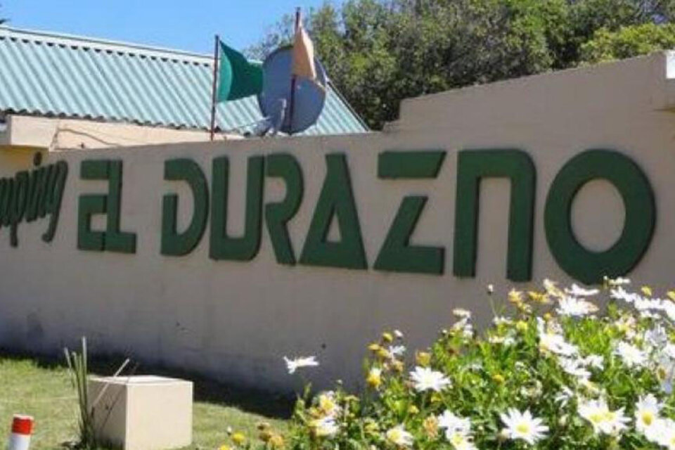 Según la denuncia, la violación ocurrió en una carpa del camping El Durazno.