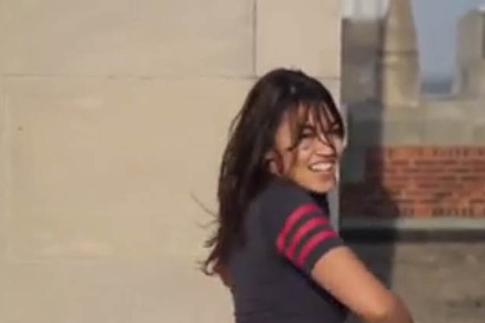 La joven representante en el video con el que quisieron dañar su imagen. (Fuente: Captura de pantalla)
