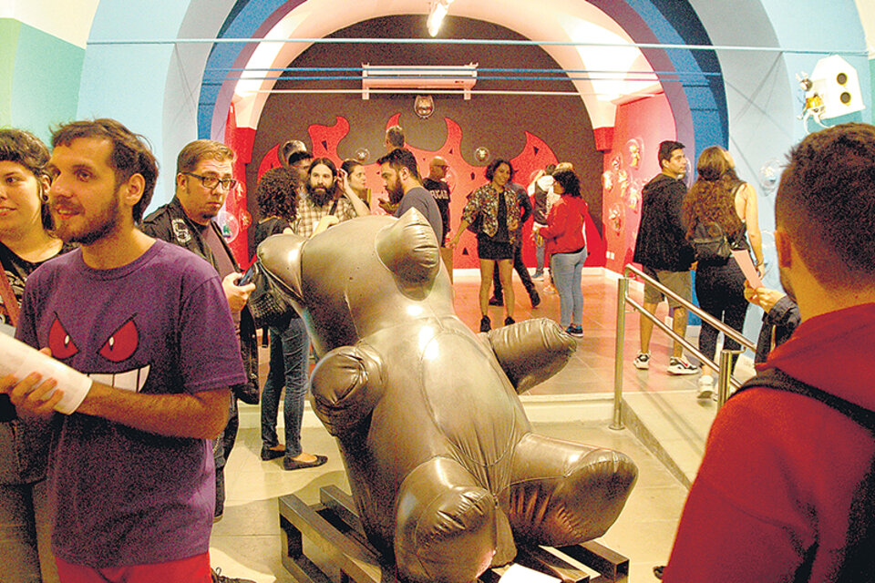 El público joven desbordó los salones del Centro Cultural Recoleta.
