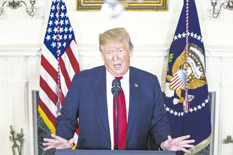 Trump presentó su plan migratorio ayer en el Salón Diplomático de la Casa Blanca.