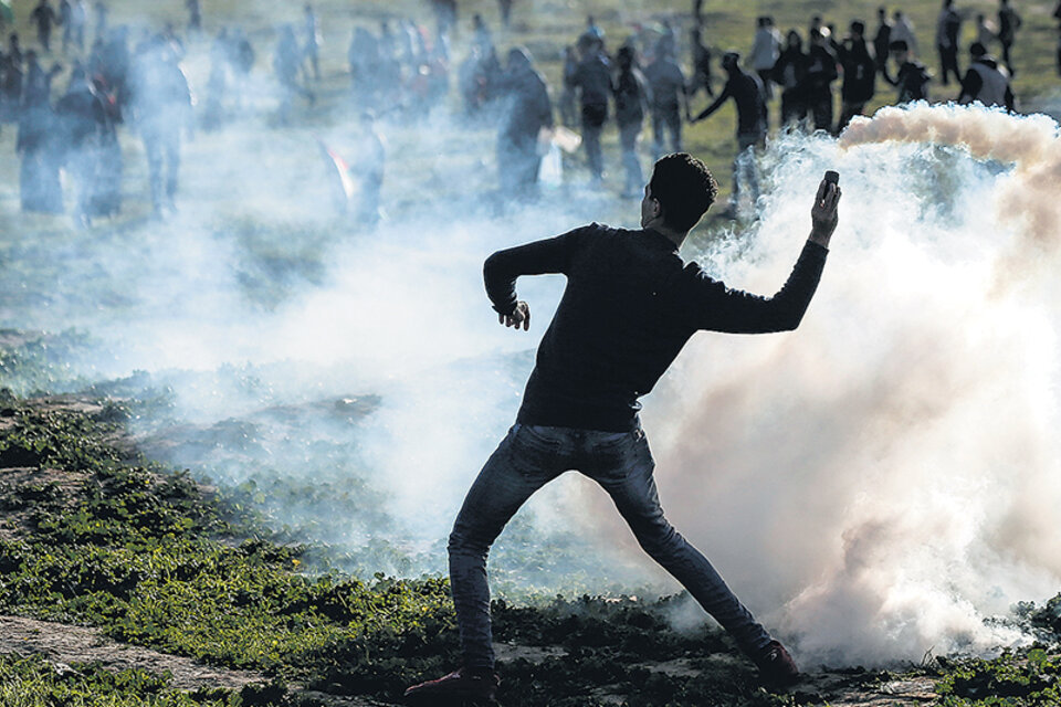 Unos diez mil palestinos se manifestaron en la frontera. (Fuente: AFP)