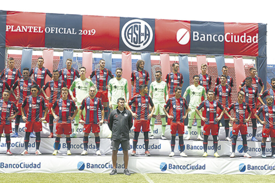 Las caras nuevas que incorporó el técnico Almirón.