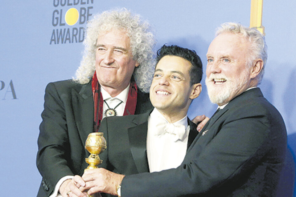 Brian May, Rami Malek y Roger Taylor, sonrientes ganadores por la biopic centrada en Freddie Mercury. (Fuente: EFE)